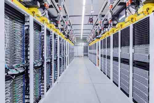 微软公布 MAI-Base-2：2.8 万亿参数混合专家模型的预训练报告